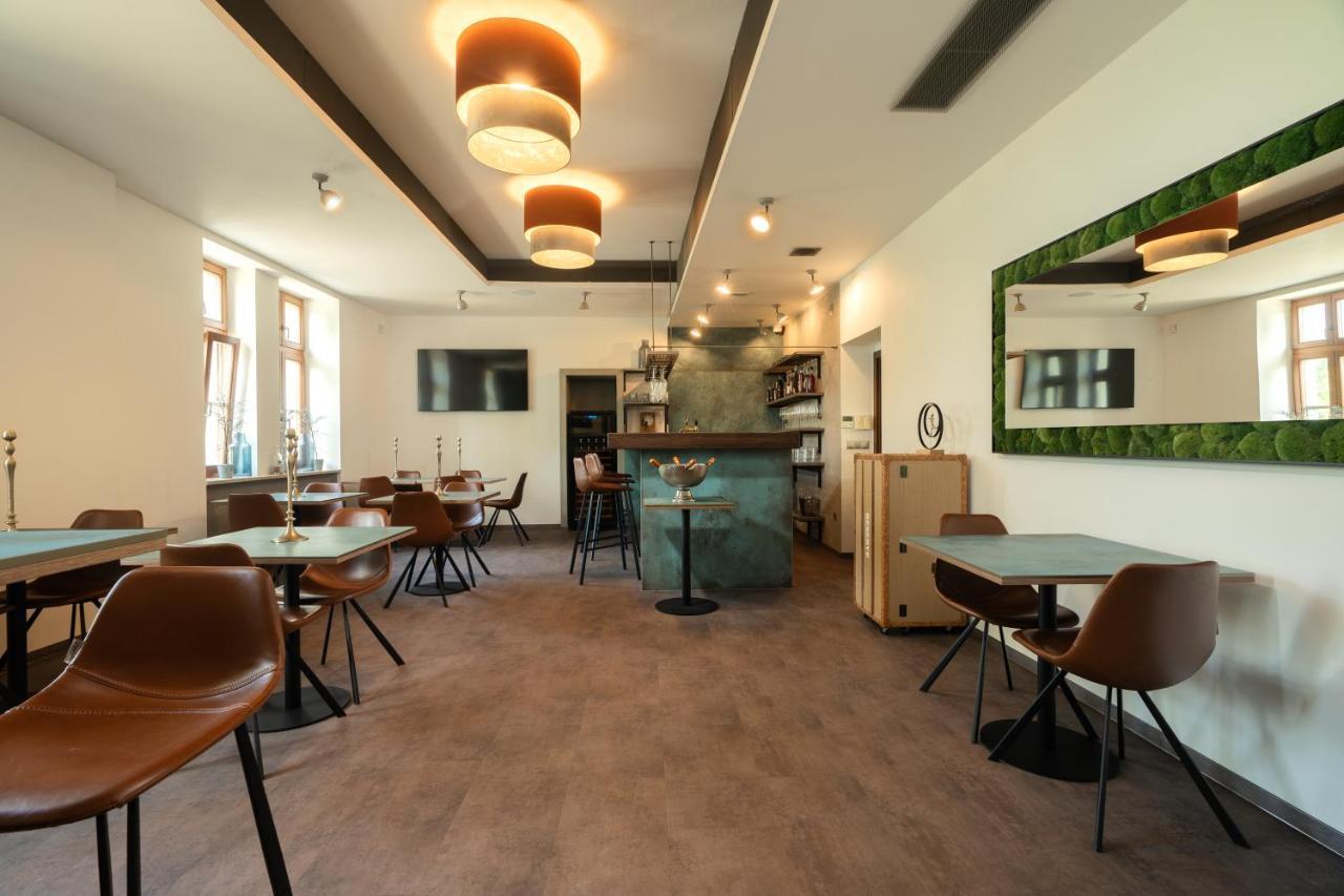 Riverside Hotel Пилзен Екстериор снимка