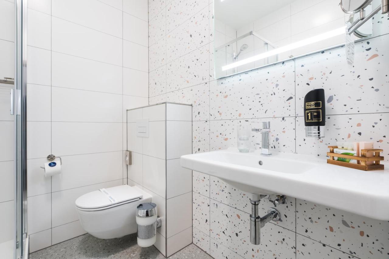 Riverside Hotel Пилзен Екстериор снимка