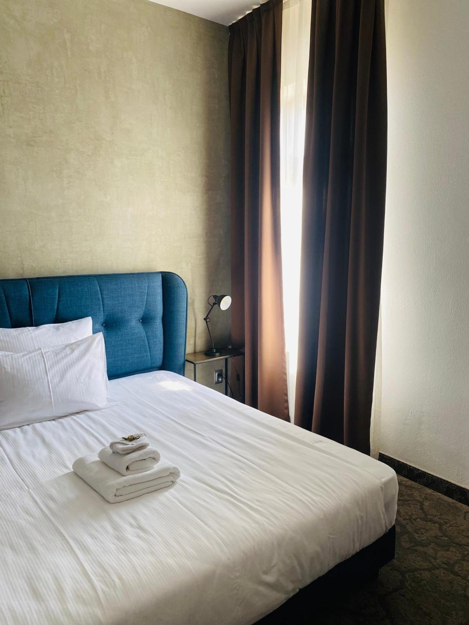 Riverside Hotel Пилзен Екстериор снимка